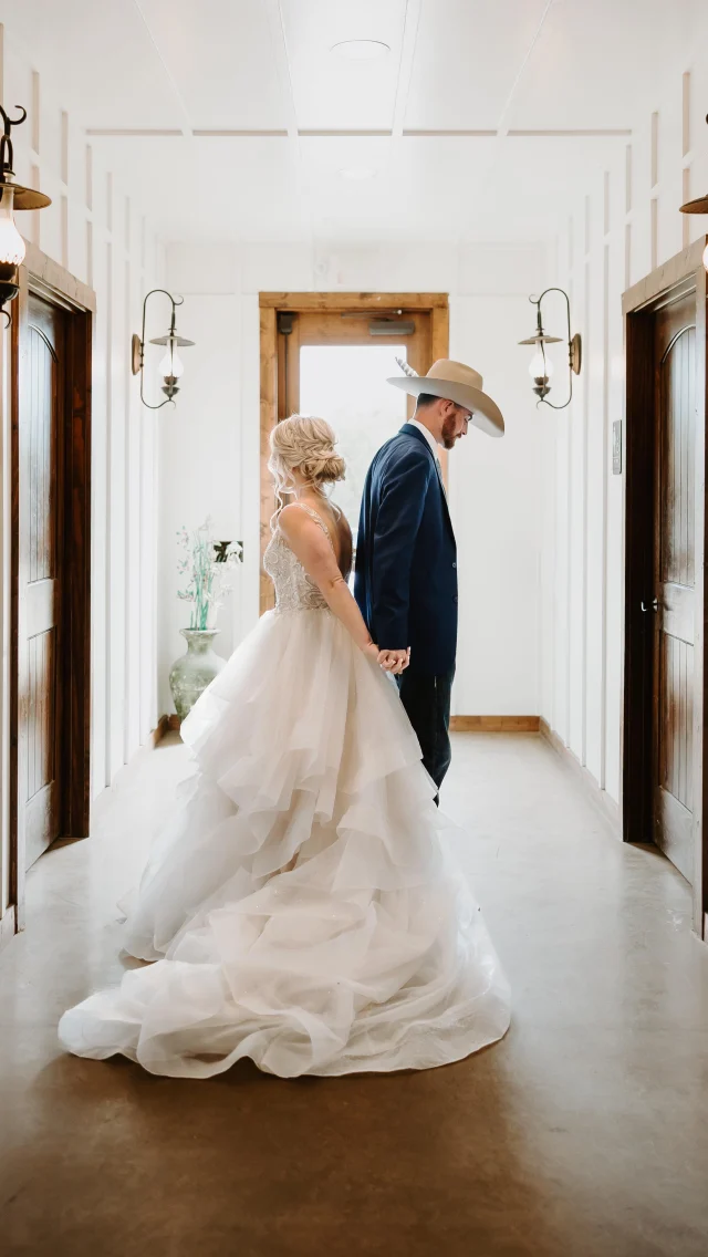 #wedding #cinematicwedding #kansascitywedding #kcweddings #cinematography #filmmakers #cinematictravel #cinematicreels #cinematic #cinematicvideography